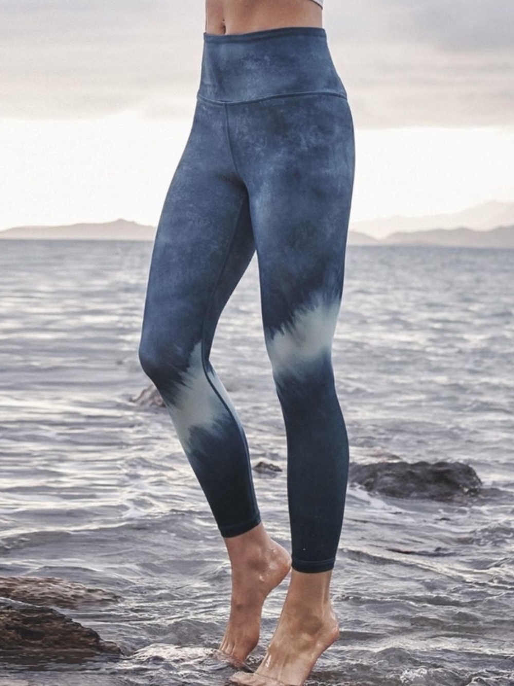 ATHLETA Watercolor Elation 7/8 Tights Leggings S